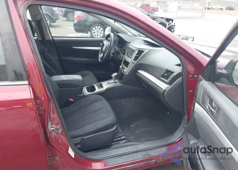 2011 Subaru Legacy 2.5I z USA, uszkodzony, nr VIN 4S3BMCA61B3228138